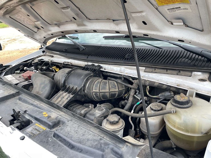 2020-ford-e350-image-7