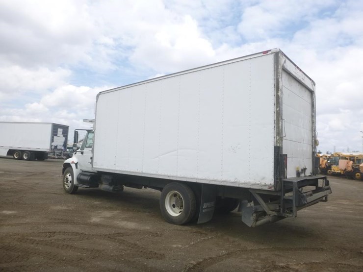 2006-international-durastar-4200-image-4