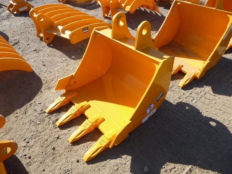 caterpillar-305-image-1