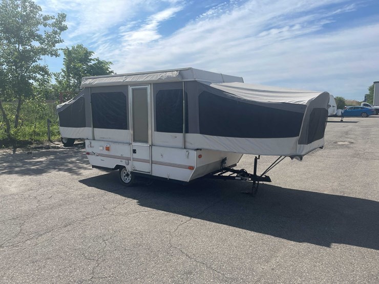 #1514-•-jayco-qwest-pop-up-camper(of)-image-3
