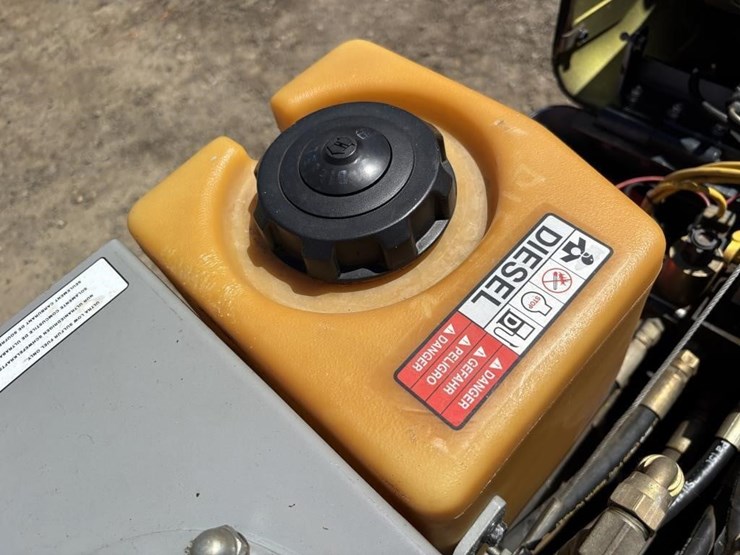 2004-wacker-neuson-rtsc-3-image-17