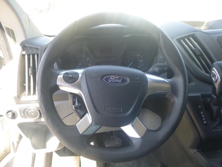 2019-ford-transit-image-10
