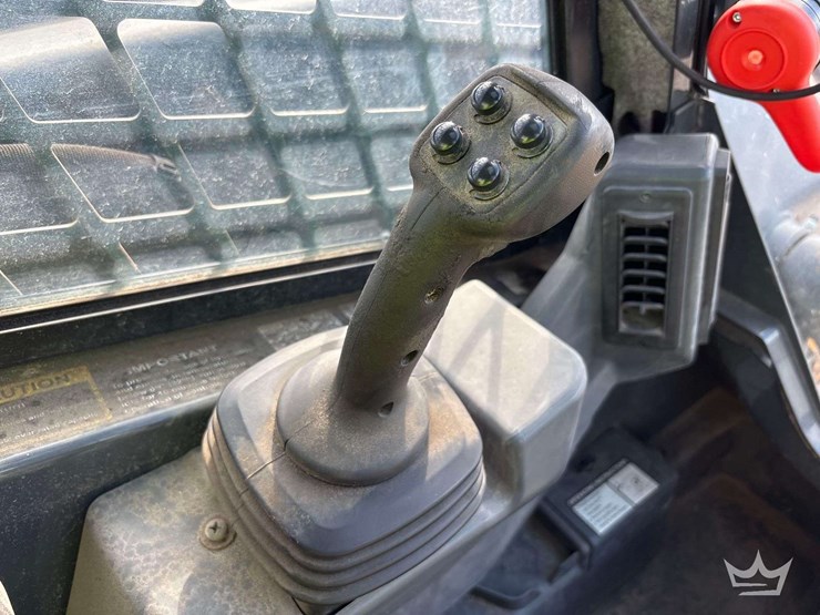 2020-deere-325g-image-25