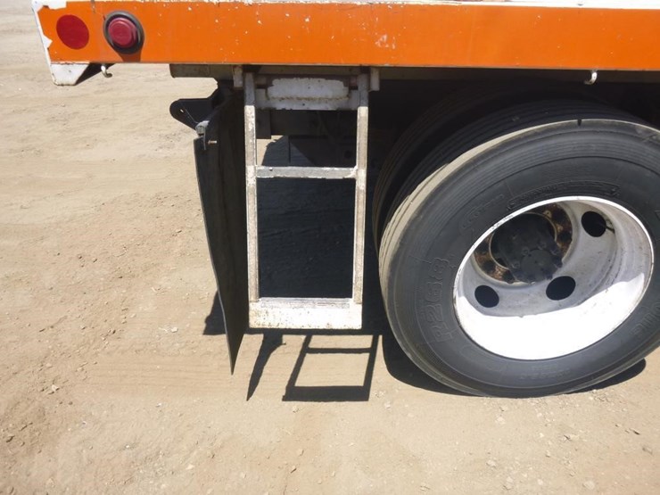 2006-international-durastar-4300-image-26