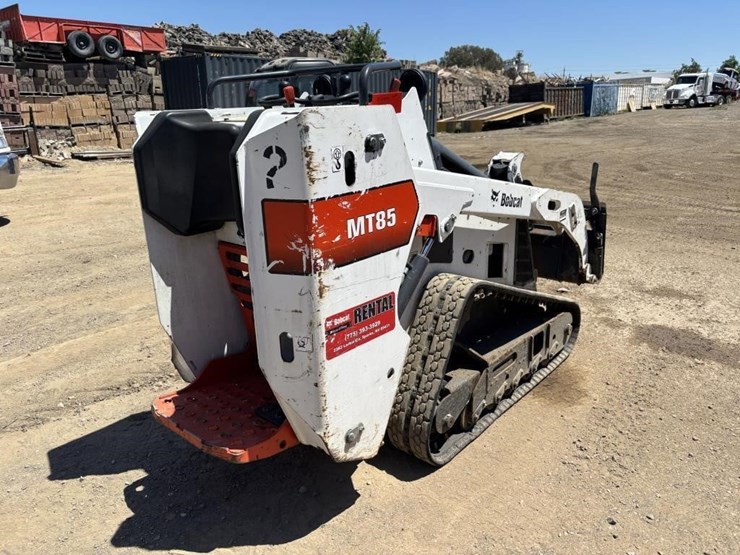 2018-bobcat-mt85-image-3