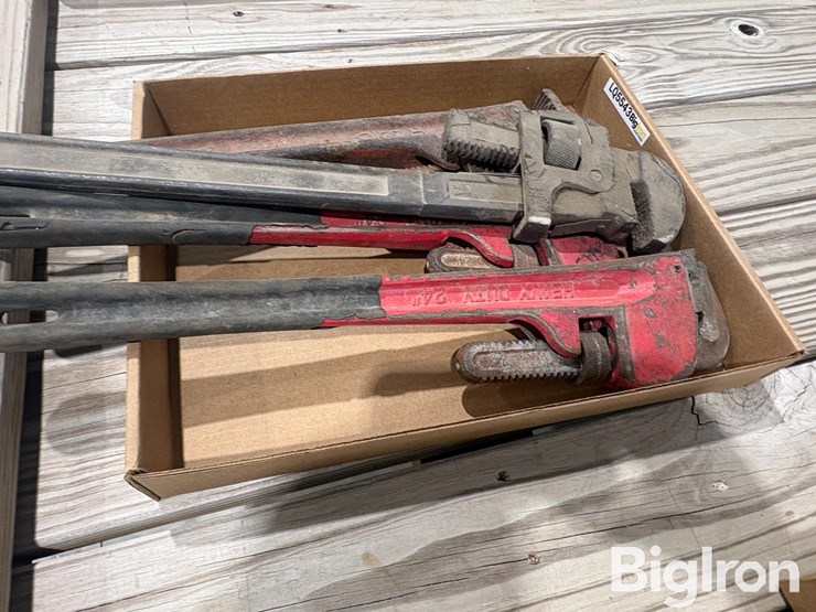 adjustable-pipe-wrenches-image-2