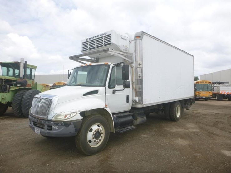 2006-international-durastar-4200-image-1