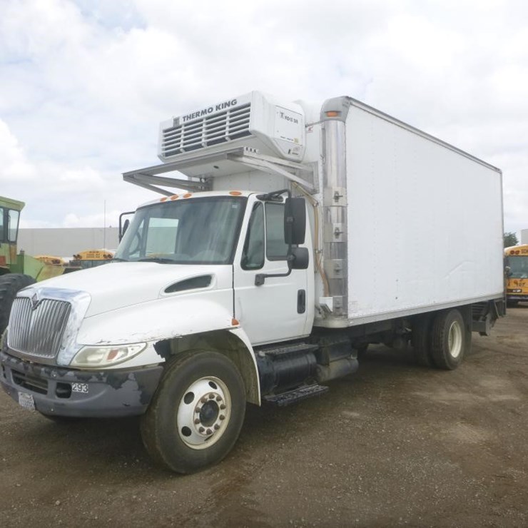 2006 INTERNATIONAL DURASTAR 4200