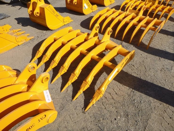 caterpillar-305-image-1