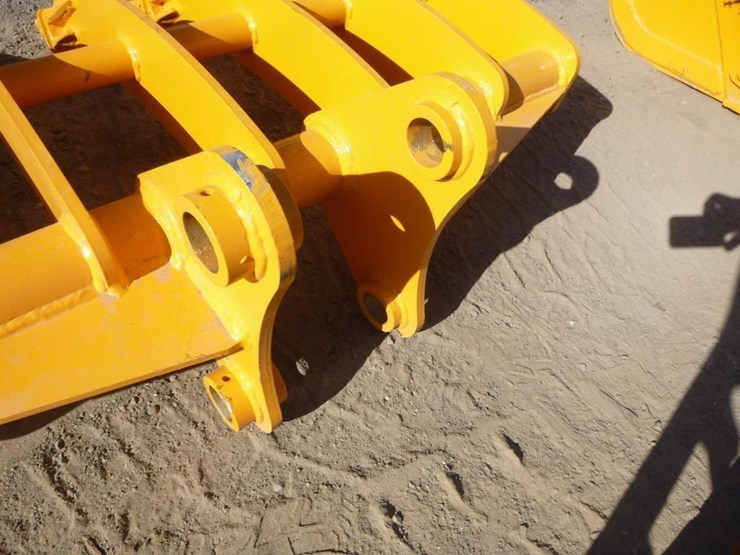 caterpillar-305-image-5