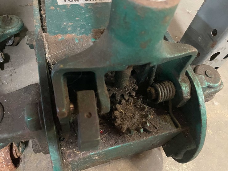 #2756-•-(2)-floor-jacks-(pr11)-image-6