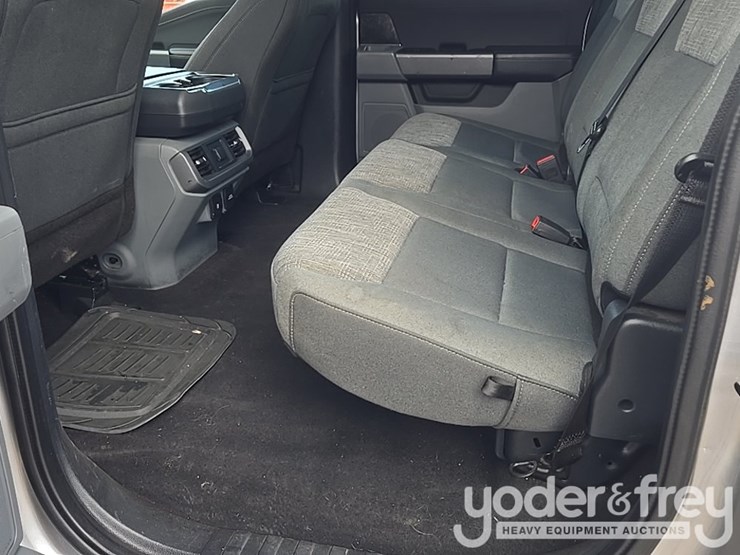 2021-ford-f150-xlt-image-30