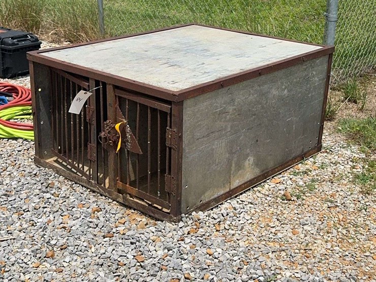 metal-dog-box,-2-compartment-image-1