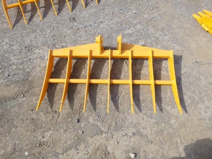 caterpillar-303-image-6