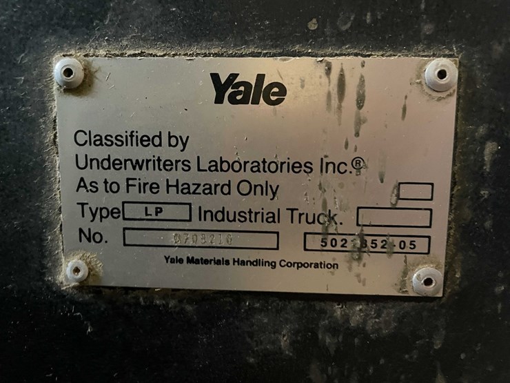 #1501-•-yale-3000lb-capacity-forklift-(wall-e)-image-14