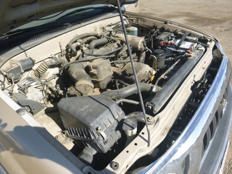 2003-toyota-tacoma-image-9