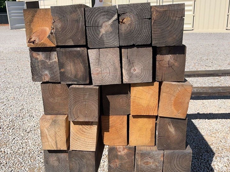 (25)-4"-x-5"-x-142"-reclaimed-fir-image-2
