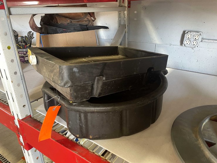 #2716-•-(2)-oil-drain-pans-(cw)-image-1