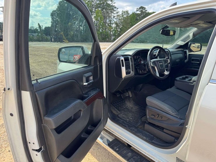 2015-gmc-sierra-1500-sle-image-9