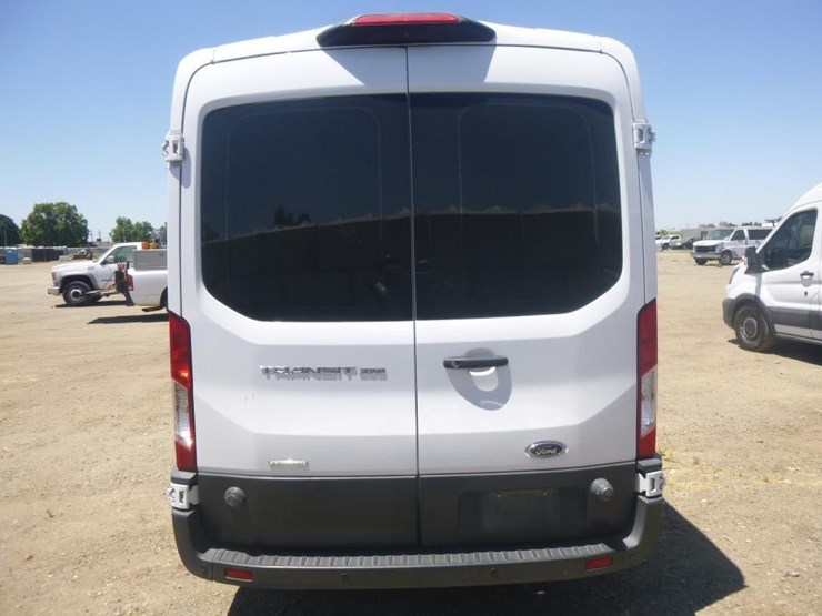 2020-ford-transit-image-16