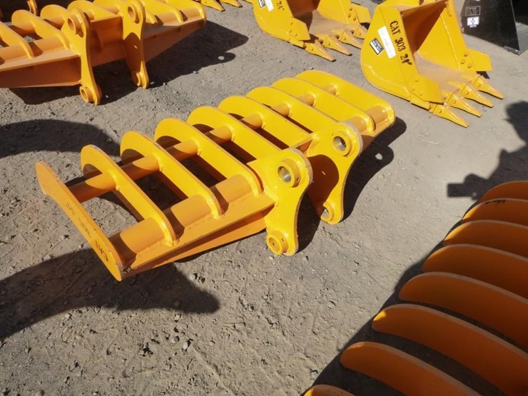 caterpillar-305-image-4