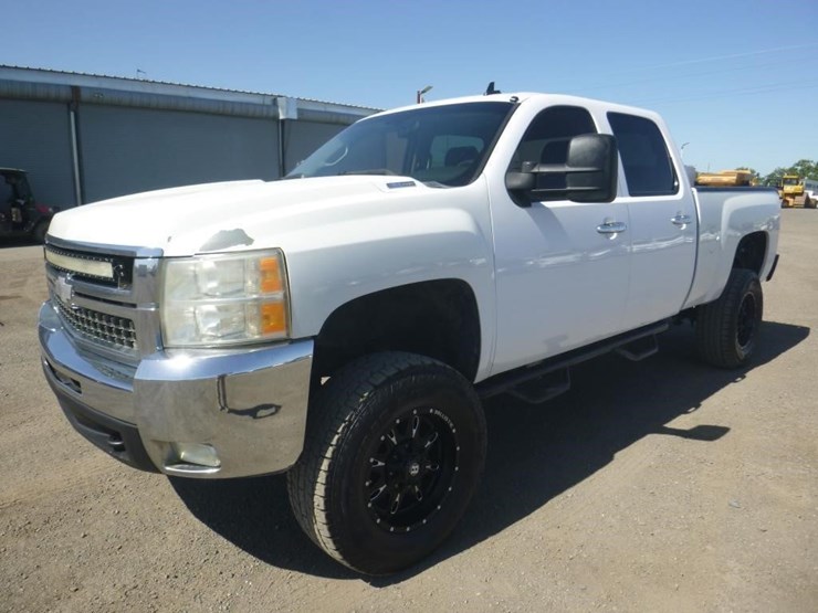 2009-chevrolet-2500-image-1