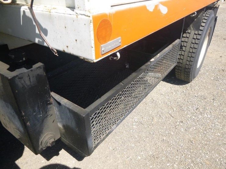 2009-international-durastar-4400-image-15