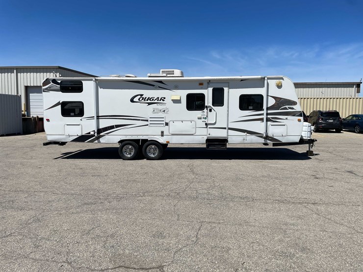 #1515-•-2008-keystone-travel-trailer-(wi-title)-(of)-image-4