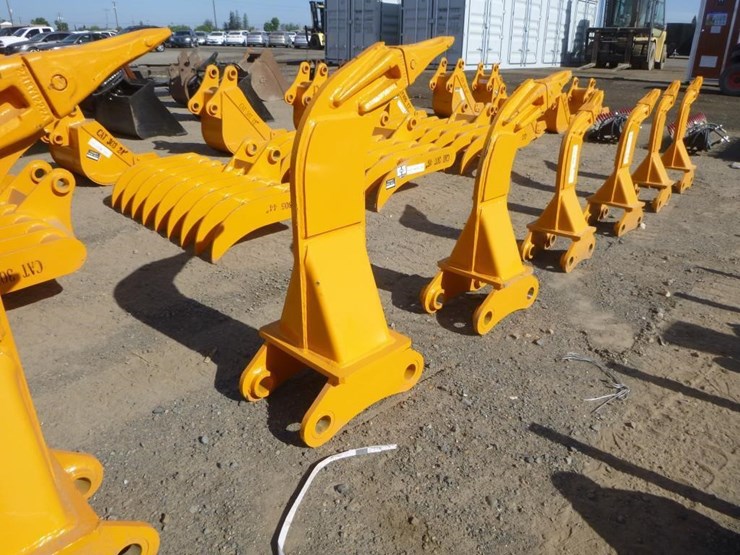 caterpillar-307-image-3