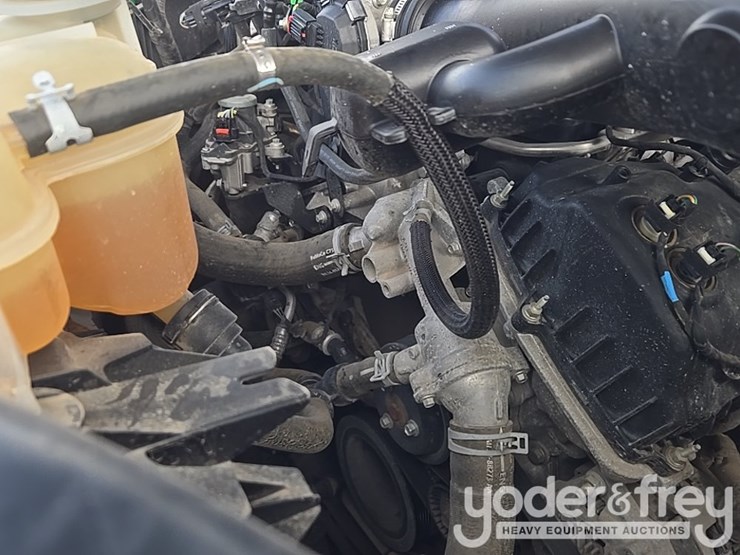 2021-ford-f150-xlt-image-28