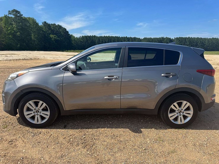 2017-kia-sportage-image-8