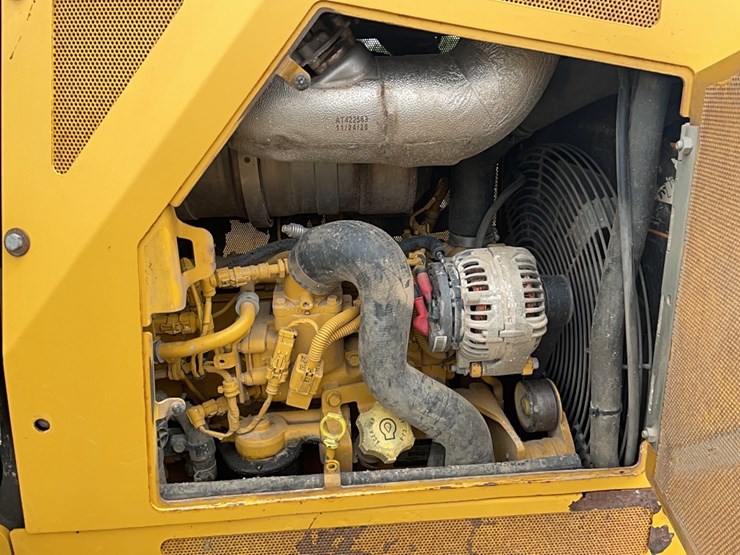 2021-deere-450k-image-10