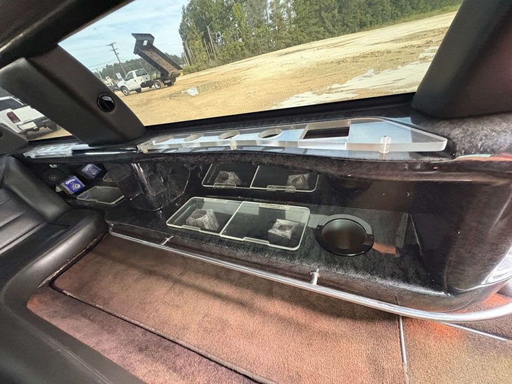 2008-lincoln-town-car-limousine-(86,235-miles)-image-22