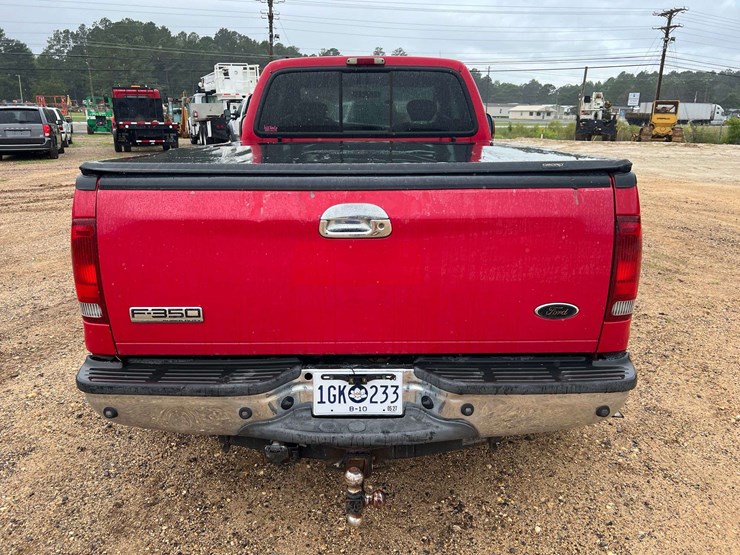 2005-ford-f350-xlt-image-3