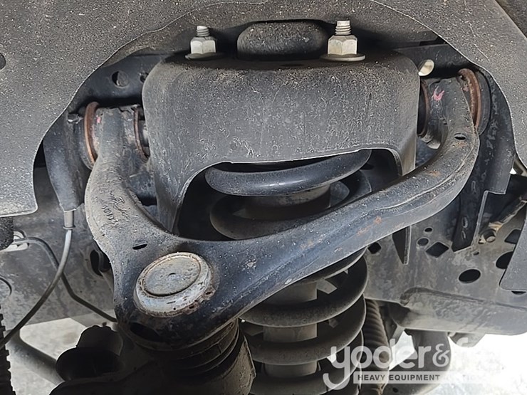 2021-ford-f150-xlt-image-14