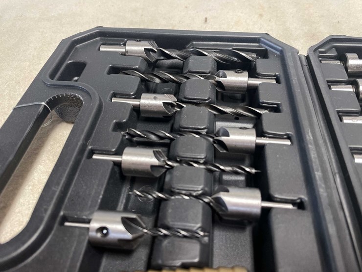 #2745-•-26-piece-countersink-and-drilling-set-(cw)-image-3