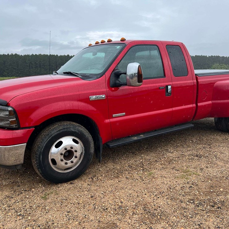 2005 FORD F350 XLT