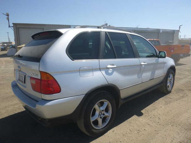 2003-bmw-x5-image-3