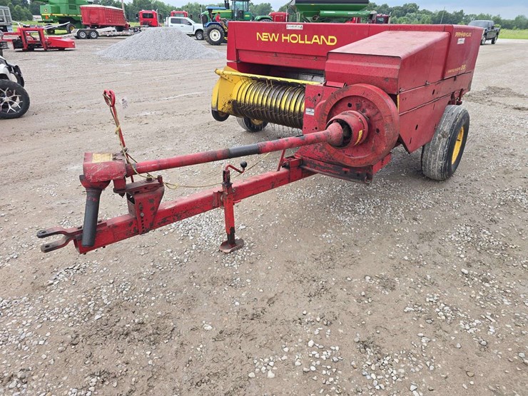 2025-new-holland-315-image-3