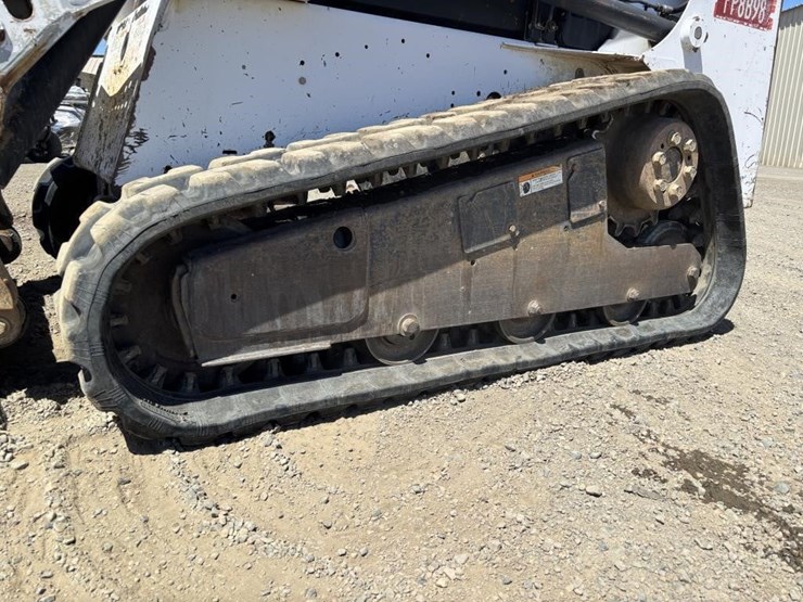2005-bobcat-t180-image-16