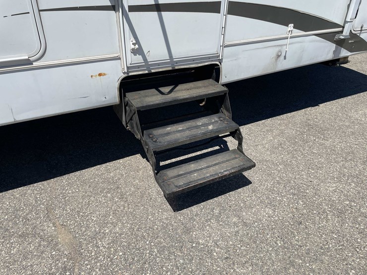 #1515-•-2008-keystone-travel-trailer-(wi-title)-(of)-image-34