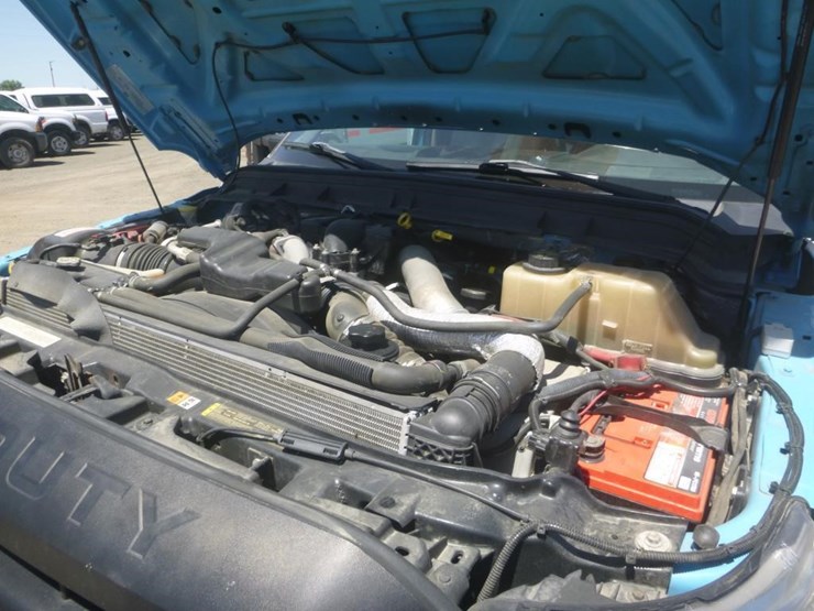 2013-ford-f550-image-25