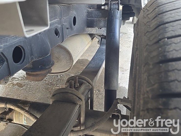 2021-ford-f150-xlt-image-17
