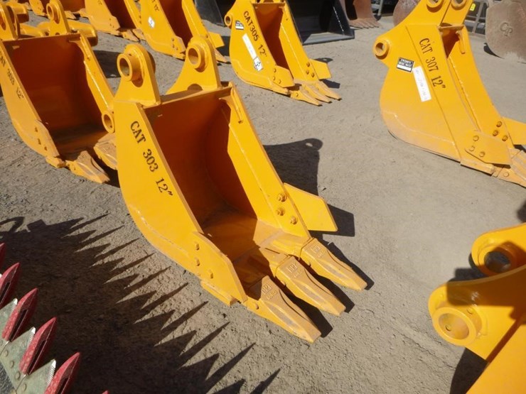 caterpillar-303-image-2