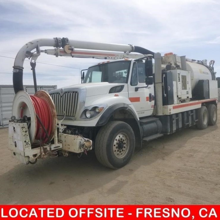 2008 INTERNATIONAL 7600