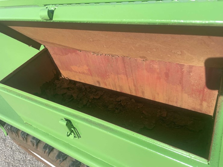 #1504-•-475-gallon-tanker-utility-trailer-(of)-image-9