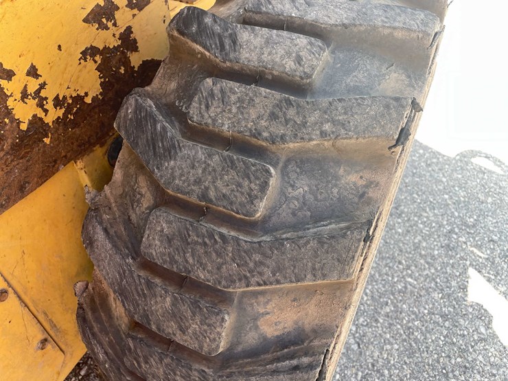 #1512-•-new-holland-skid-steer-(of)-image-13