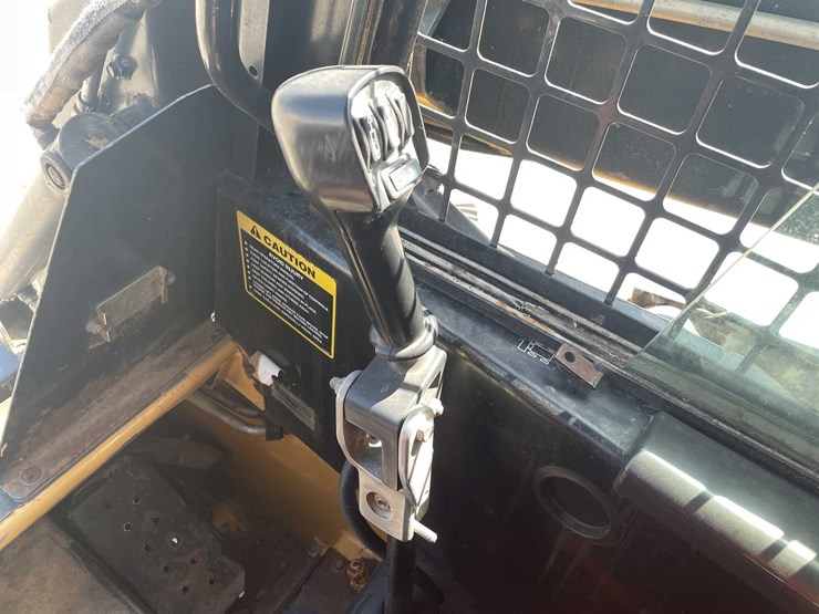 #1512-•-new-holland-skid-steer-(of)-image-38