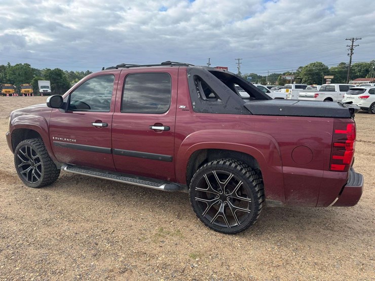 2008-chevrolet-avalanche-1500-image-4