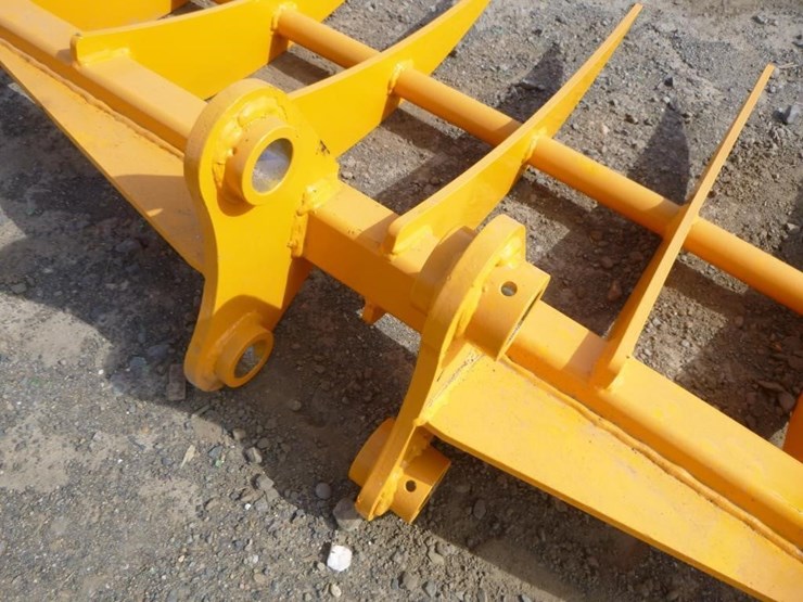 caterpillar-303-image-5